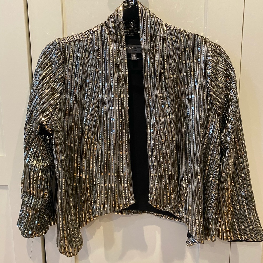 Sequined cropped blazer